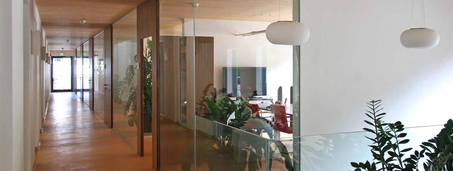 Prefabrikované sendvičové dřevostavby - Průmyslové a komerční budovy - WOLF System