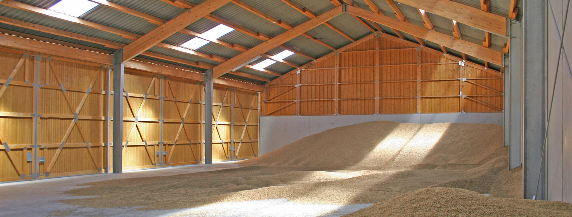 Sklady obilovin a sypkých materiálů - Haly - WOLF System
