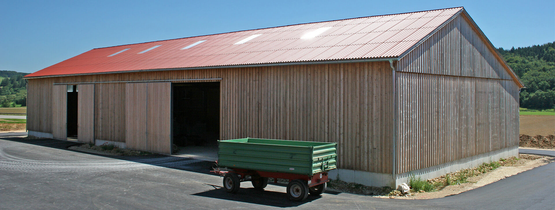 Haly pro zemědělskou techniku  - Haly a skladovací prostory - WOLF System