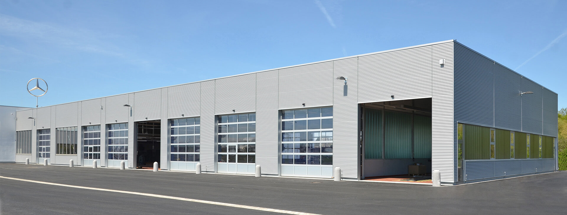 Autocentra a dílny - Komerční budovy - WOLF System
