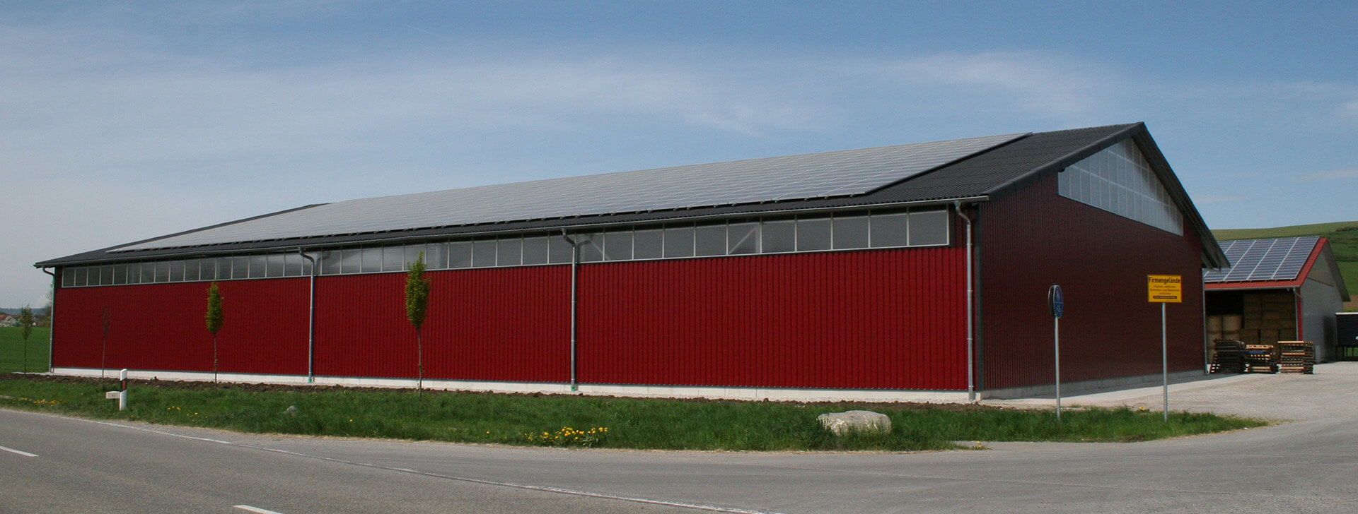 Skladové haly - Komerční budovy - WOLF System