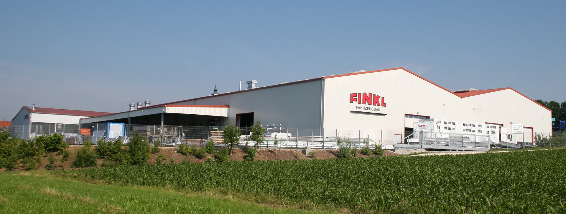 Výrobní haly - Průmyslové stavby - WOLF System