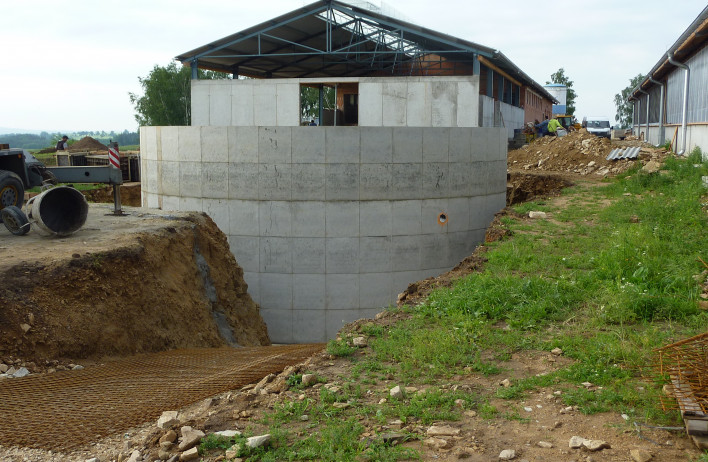 Nádrže na kejdu - nádrže pro oblast zemědělství - železobetonové nádrže